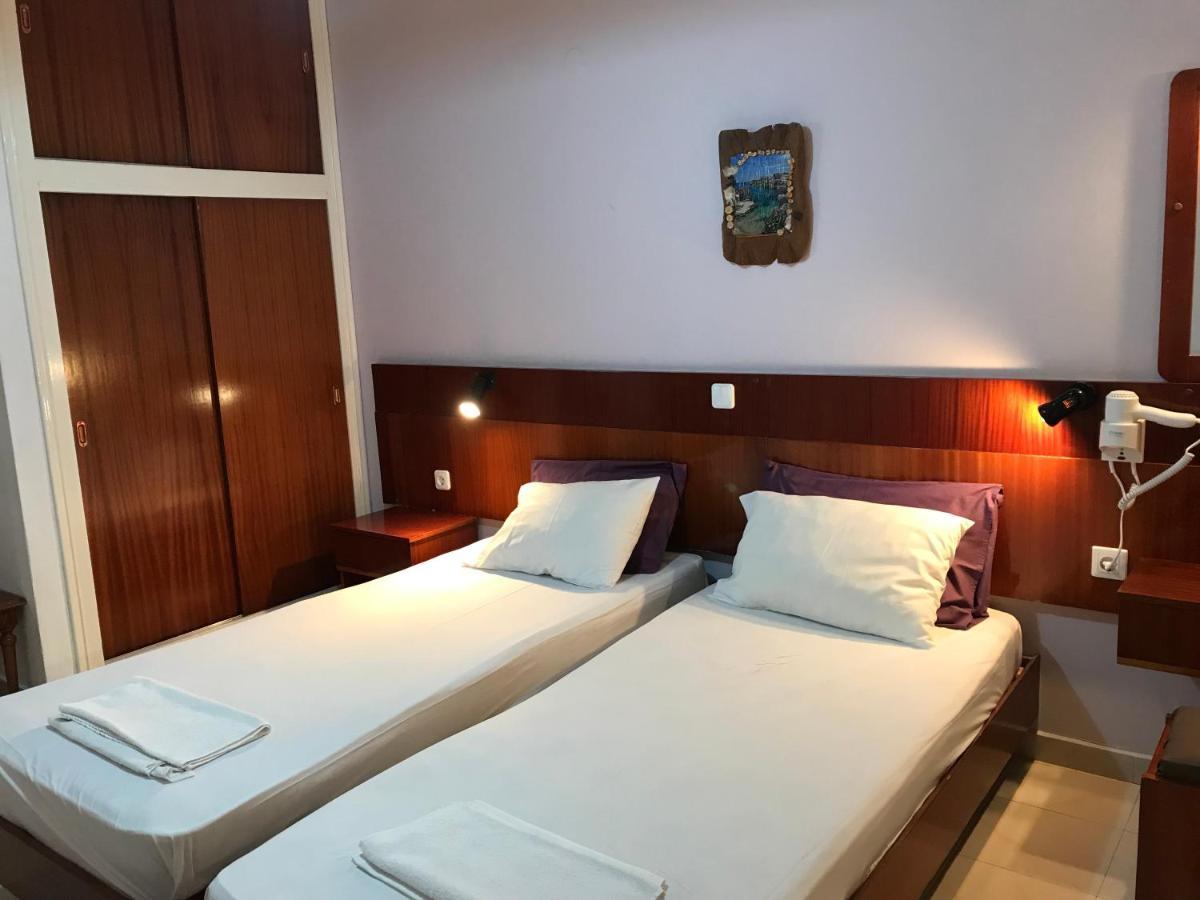 Dionysos Aparthotel 2*