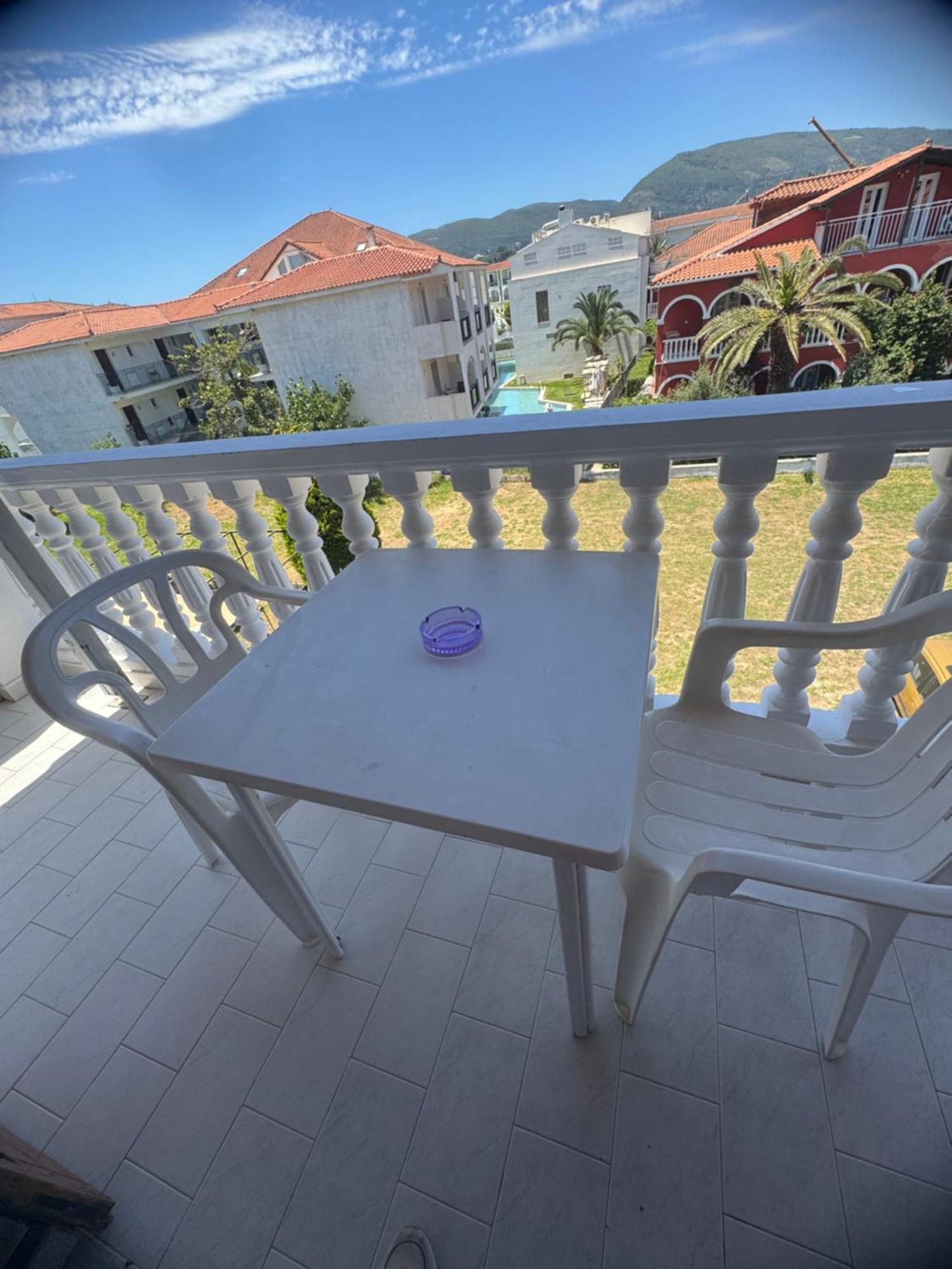 Dionysos Aparthotel