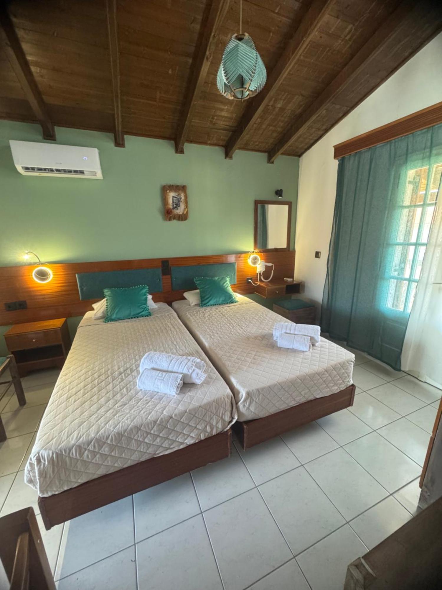 Aparthotel Dionysos